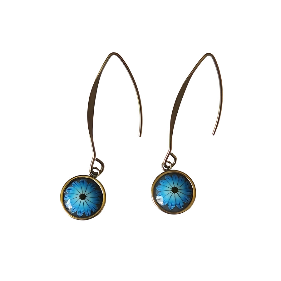 Pendant round earrings in silver stainless steel, blue daisy flower in polymer clay, handmade Joanna Calla