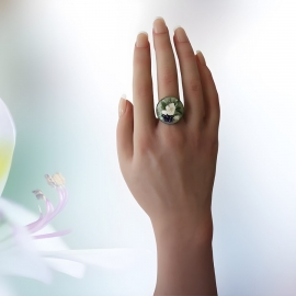 Bohemian white rose ring