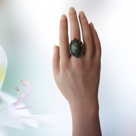 Retro oval mandala blue black ring