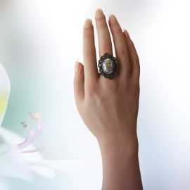 Bague rétro ovale mandala mauve jaune