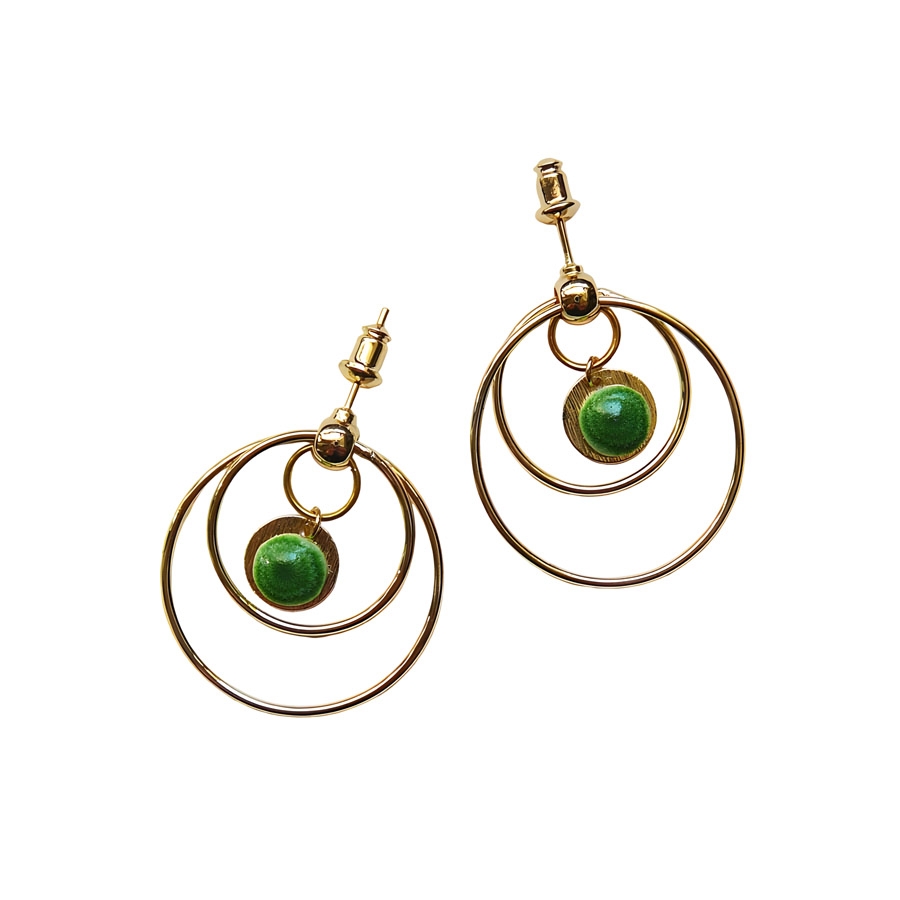 Boucles d'oreilles florales, bohème en laiton or 24K, puces rondes, pendantes, bijoux fleur verte, fait main, Joanna Calla