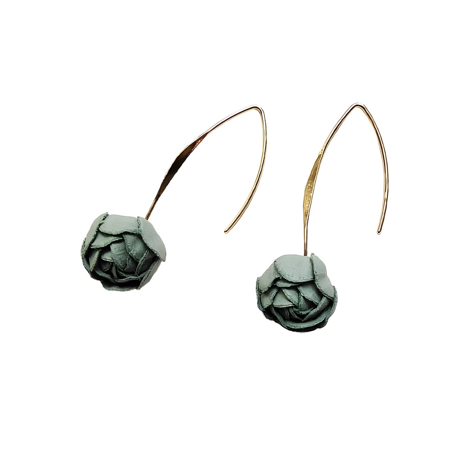 Boucles d'oreilles florales, en laiton or 24k, pendantes, bijoux fleurs pivoine verte, nature, fait main, Joanna Calla