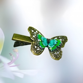 Crocodile clip green butterfly pin