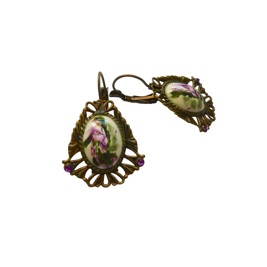 Boucles d'oreilles dormeuses rétro ovales pensées mauves, fait main, Joanna Calla