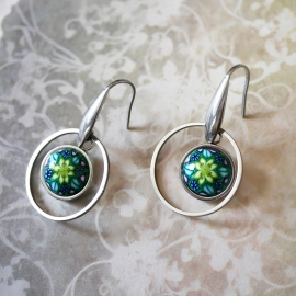 Boucles d'oreilles pendantes rondes, acier inoxydable argent, bijoux graphiques, mandala vert, fait main, Joanna Calla