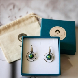 Boucles d'oreilles pendantes rondes, acier inoxydable argent, bijoux graphiques, mandala vert, fait main, Joanna Calla