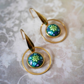 Boucles d'oreilles pendantes rondes, acier inoxydable or, bijoux graphiques, mandala vert, fait main, Joanna Calla