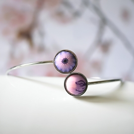 Bracelet jonc bohème, en acier inoxydable argent, bijoux fleurs marguerite mauve, bijoux floraux, fait main, Joanna Calla