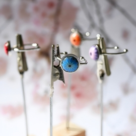 Bohemian floral ring, in silver stainless steel, blue daisy flower in polymer clay, handmade, unique piece, Joanna Calla