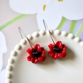 Boucles d'oreilles florales pendantes, hibiscus rouge, bijoux fleuris, nature, fait main, Joanna Calla