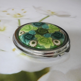 Miroir de sac rond en métal argenté, bijoux fleurs vertes en argile polymère, fait main, miroir de poche, Joanna Calla