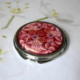Miroir de sac rond fleurs rouges