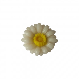Flower brooch, white daisy, floral jewelry, flower jewelry, handmade, art crafts, Joanna Calla